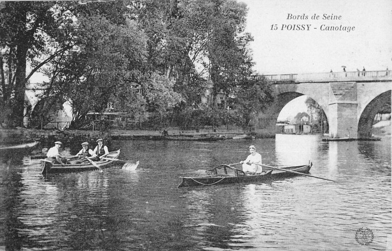 Carte postale ancienne Poissy Canotage à Poissy