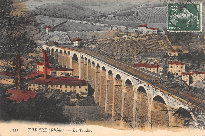 Carte postale ancienne Tarare Le Viaduc à Tarare