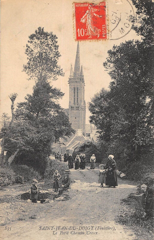 Carte postale ancienne Saint Jean Du Doigt Le Petit Chemin Creux à Saint-Jean-du-Doigt