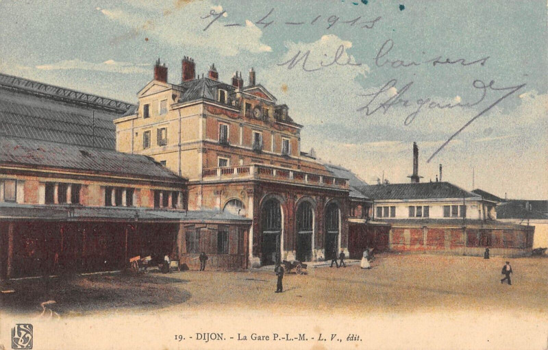 Carte postale ancienne Dijon La Gare P.L.M. à Dijon