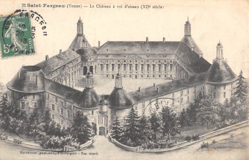 Carte postale ancienne Saint Fargeau Le Chateau A Vol D'Oiseau à Saint-Fargeau