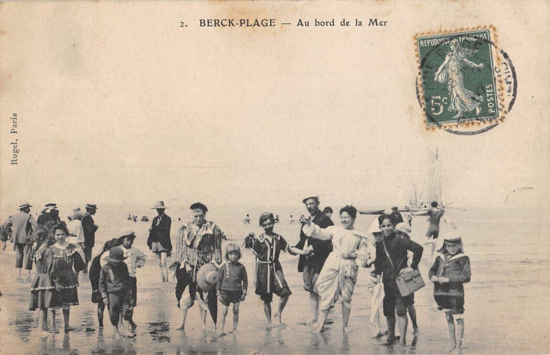 Carte postale ancienne Berck Plage Au Bord De La Mer à Berck