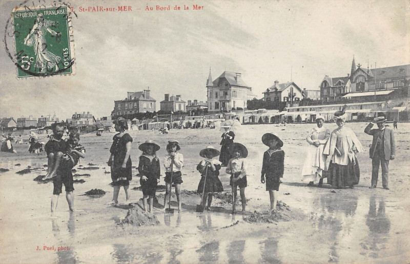 Carte postale ancienne Saint Pair Sur Mer Au Bord De La Mer à Saint-Pair-sur-Mer