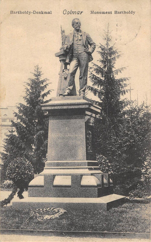 Carte postale ancienne Colmar Monument Bartholdy à Colmar