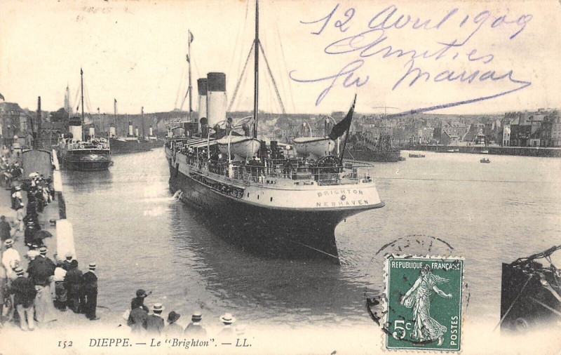 Carte postale ancienne Dieppe Le Brighton à Dieppe