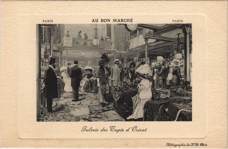 Carte postale ancienne Paris Au Bon Marhce Galerie des Tapis d'Orient à Paris 7e