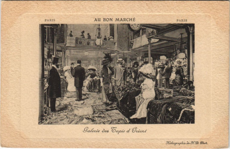 Carte postale ancienne Paris Au Bon Marhce Galerie des Tapis d'Orient à Paris 7e
