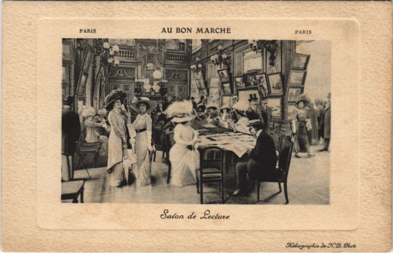 Carte postale ancienne Paris Au Bon Marhce Salon de Lecture à Paris 7e