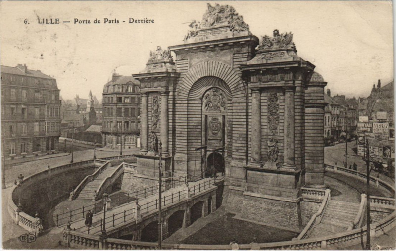 Carte postale ancienne Lille Porte de paris Derriere à Lille
