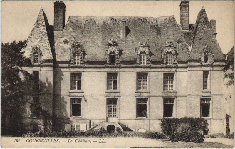 Carte postale ancienne Courseulles-sur-Mer Le Chateau à Courseulles-sur-Mer