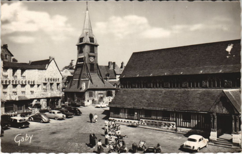 Carte postale ancienne Honfleur Eglise et Clocher Sainte-Catherine à Honfleur
