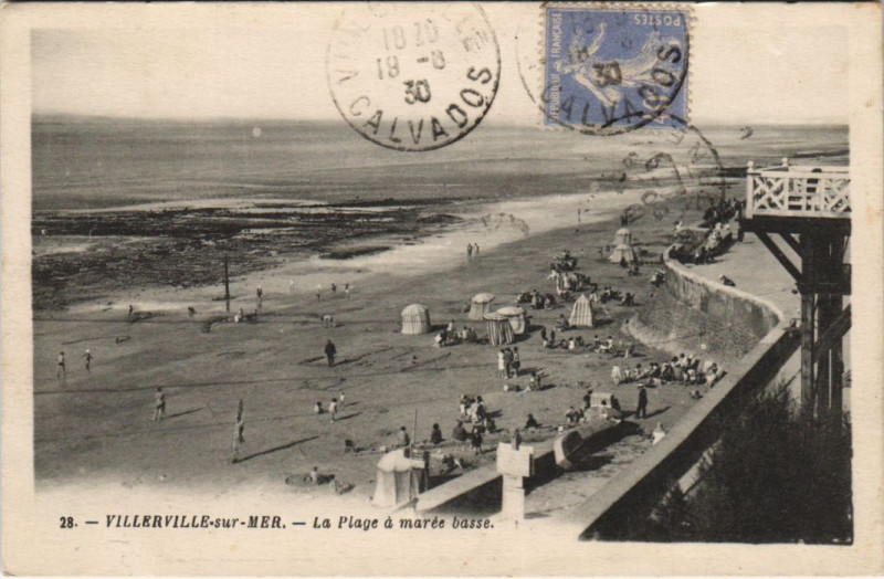 Carte postale ancienne Villerville-sur-Mer La Plage a Maree Basse à Villerville