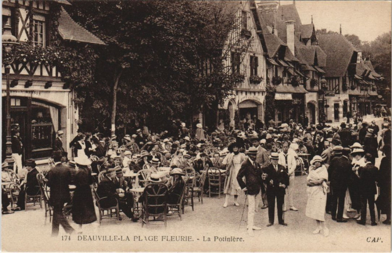 Carte postale ancienne Deauville La Potiniere à Deauville