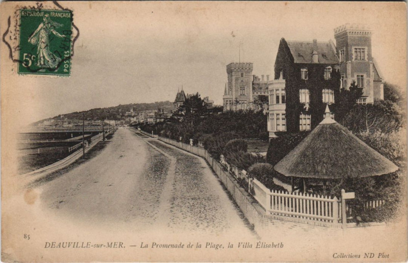 Carte postale ancienne Deauville La Promenade de la Plage - La Villa Elisabeth à Deauville