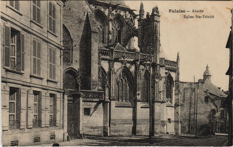 Carte postale ancienne Falaise Eglise Sainte-Trinite - Abside à Falaise