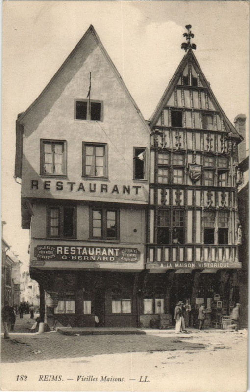 Carte postale ancienne Reims Vieilles maisons à Reims