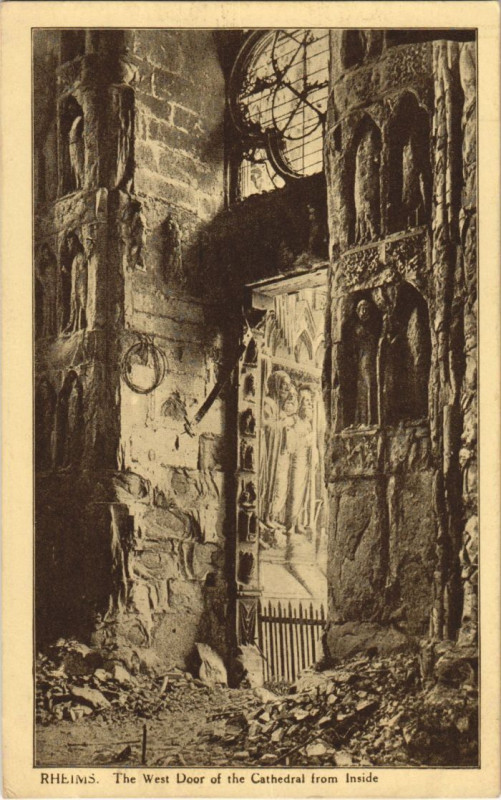 Carte postale ancienne Reims bombardements Cathedrale à Reims