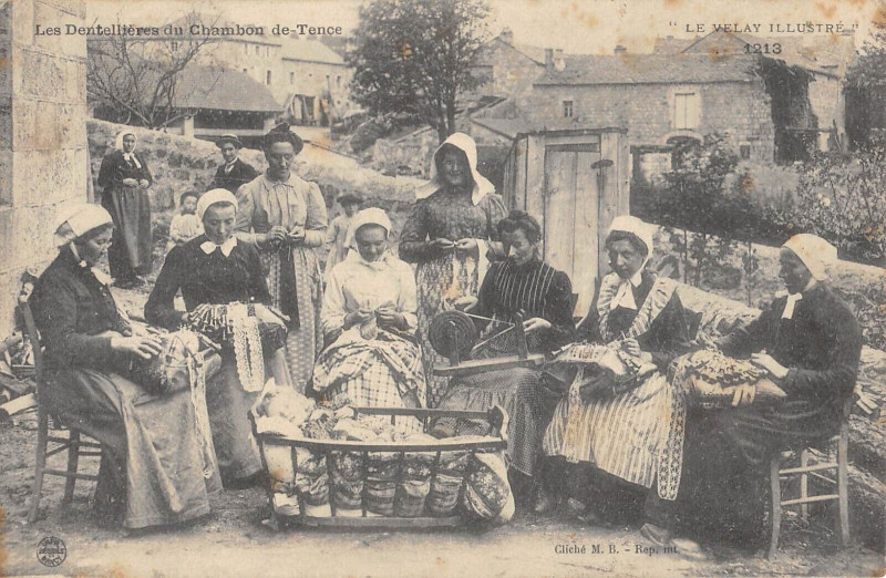 Carte postale ancienne Les Dentellieres Du Chambon De Tence à Tence