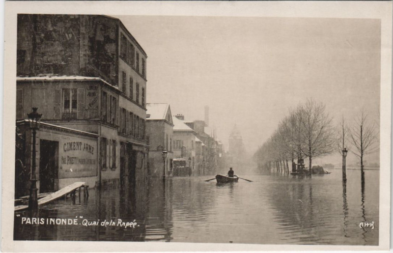 Carte postale ancienne Paris 12e - Paris inondé - Quai de la Rapée à Paris 12e