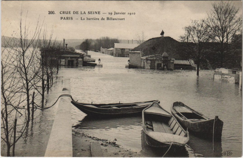Carte postale ancienne Inondations 1910 Paris barriere de Billancourt