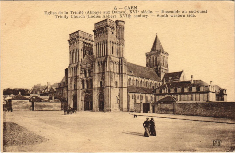 Carte postale ancienne Caen Eglise de la Trinite - Abbaye aux Dames à Caen