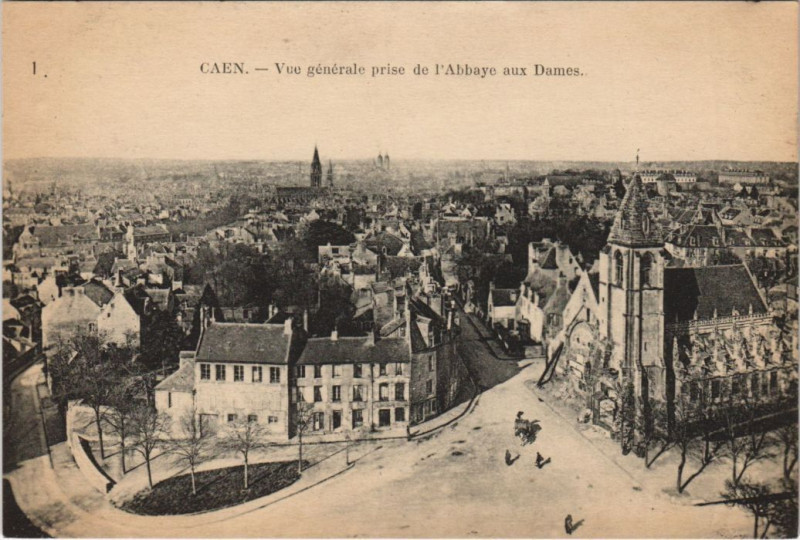 Carte postale ancienne Caen Vue Generale prise de l'Abbaye aux Dames à Caen