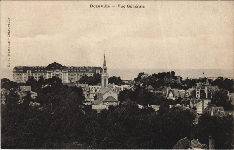 Carte postale ancienne Deauville Vue Generale à Deauville