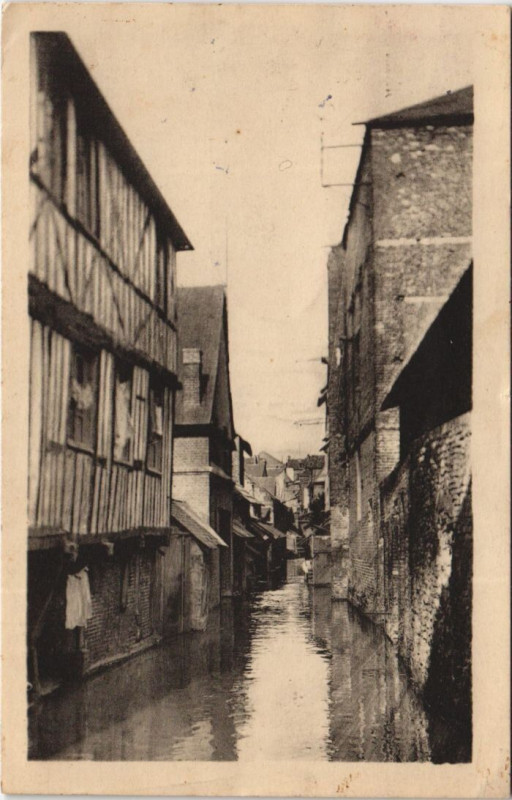 Carte postale ancienne Lisieux Vue sur Rorbiquet à Lisieux