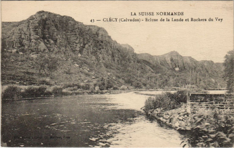Carte postale ancienne Clecy Ecluse de la Lande et Rochers du Vey