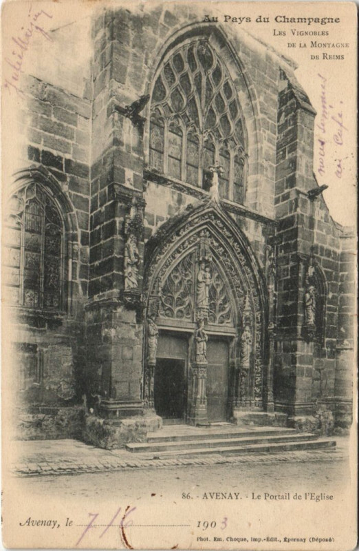 Carte postale ancienne Avenay Le Portail de l'Eglise à Avenay