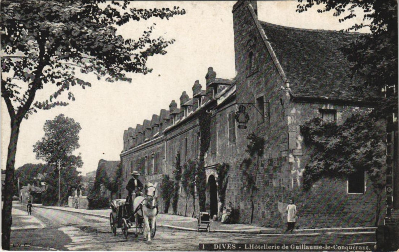 Carte postale ancienne Dives-sur-Mer L'Hostellerie de Guillaume le Conquerant à Dives-sur-Mer