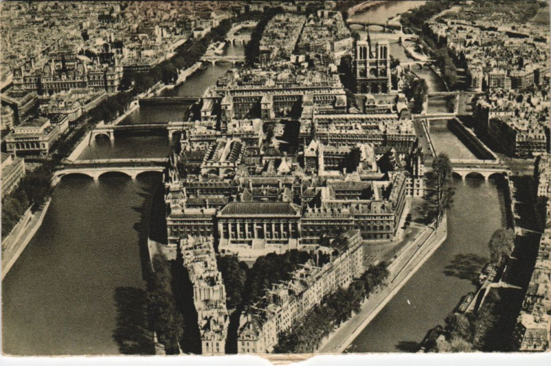 Carte postale ancienne Paris 4e by Air France à Paris 4e