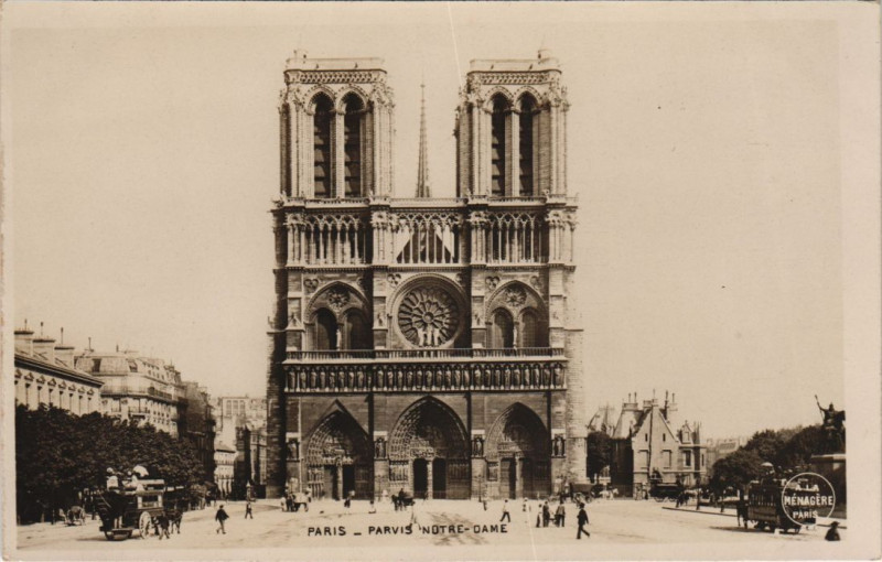 Carte postale ancienne Paris 4e Parvis Notre-Dame à Paris 4e