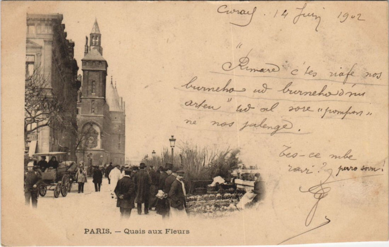 Carte postale ancienne Paris 4e Quai aux Fleurs à Paris 4e
