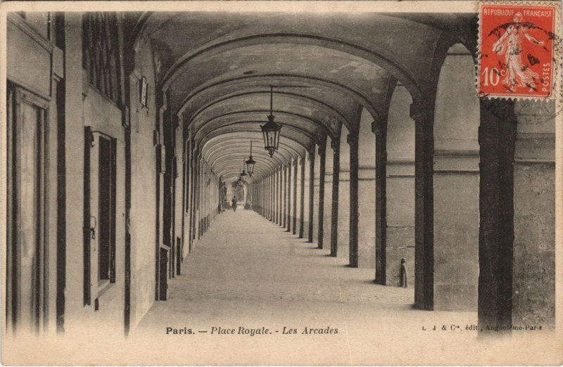 Carte postale ancienne Paris 4e Place Royale Les Arcades à Paris 4e