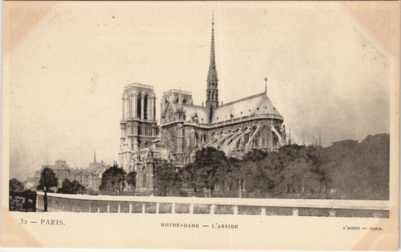 Carte postale ancienne Paris 4e Notre-Dame à Paris 4e