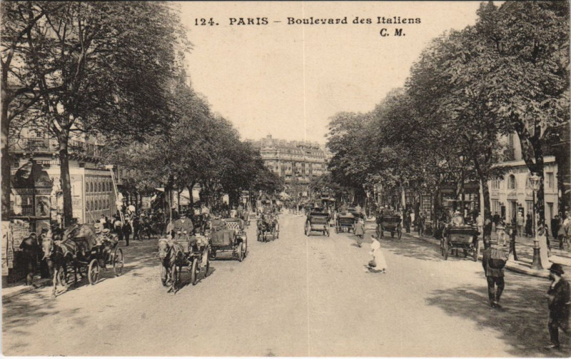 Carte postale ancienne Paris 2e Boulevard des Italiens à Paris 2e