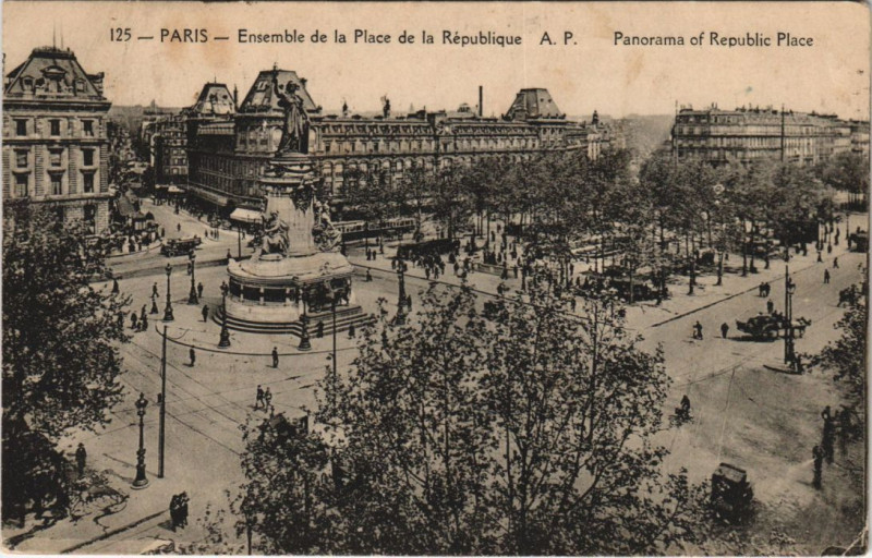 Carte postale ancienne Paris 4e Place de la Republique à Paris 4e