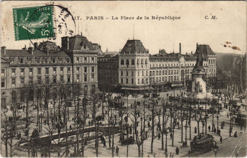 Carte postale ancienne Paris 4e Place de la Republique à Paris 4e