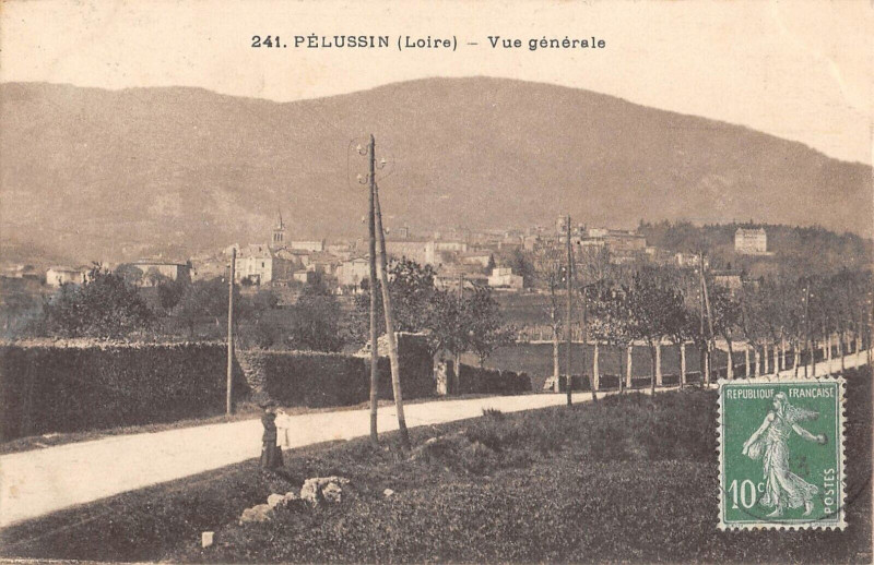 Carte postale ancienne Pelussin Vue Generale