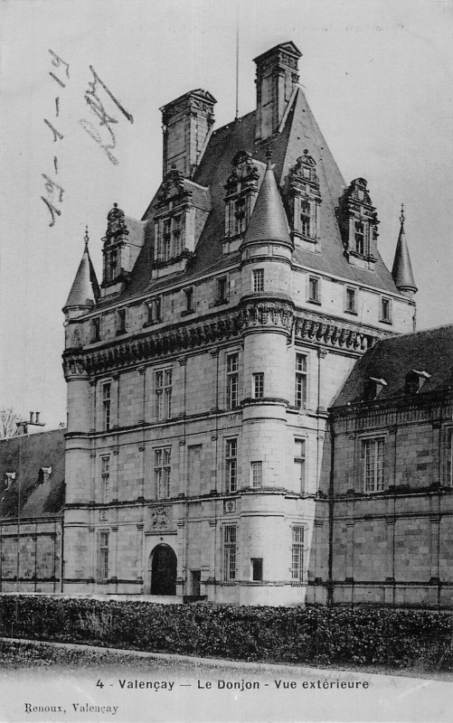 Carte postale ancienne Valencay Le Donjon Vue Exterieure - cpa émail
