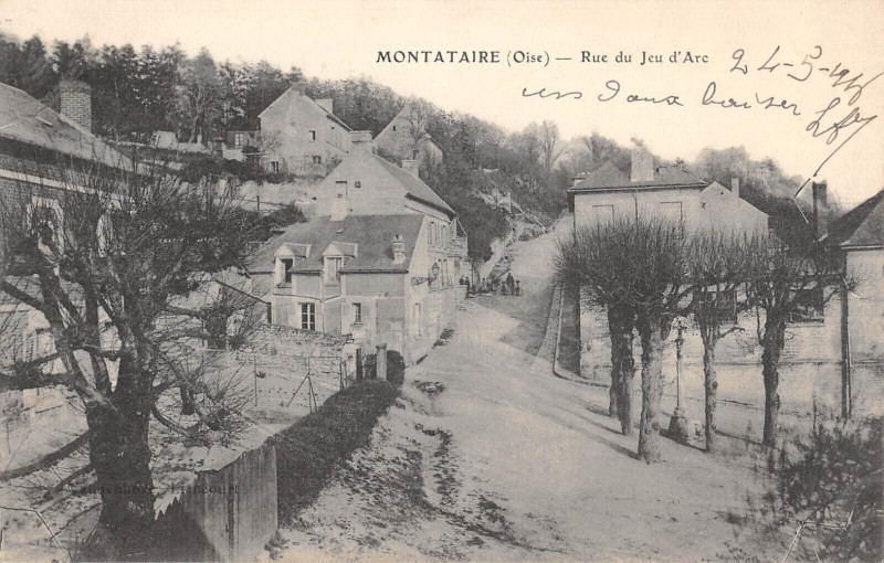 Carte postale ancienne Montataire Rue Du Jeu D'Arc à Montataire