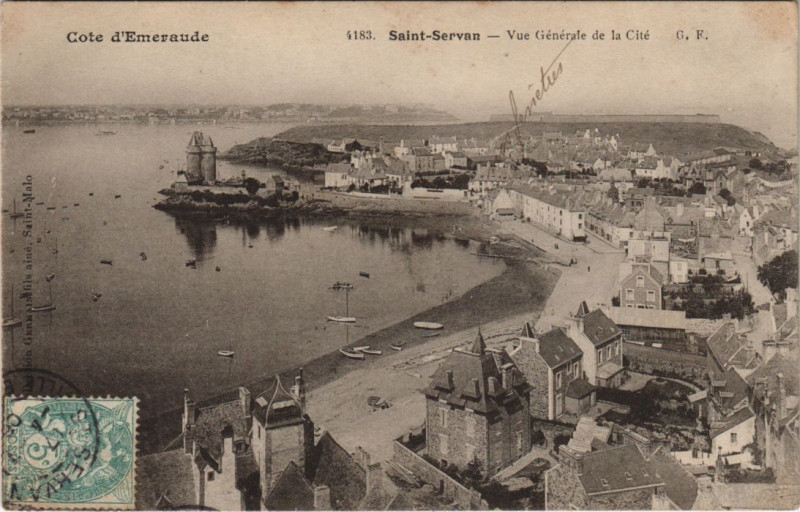 Carte postale ancienne Saint-Servan-sur-Mer Vue Generale de la Cite