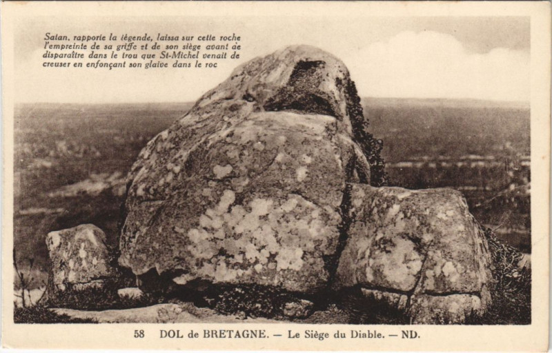 Carte postale ancienne Dol-de-Bretagne Le Siege du Diable à Dol-de-Bretagne