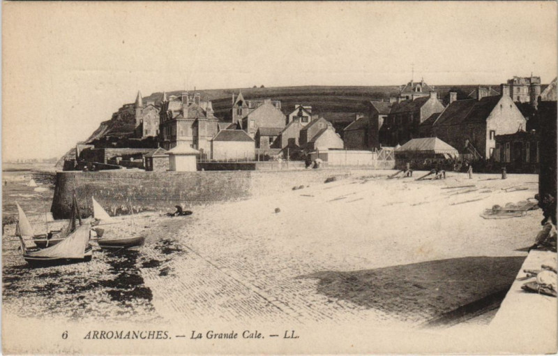 Carte postale ancienne Arromanches La Grande Cale