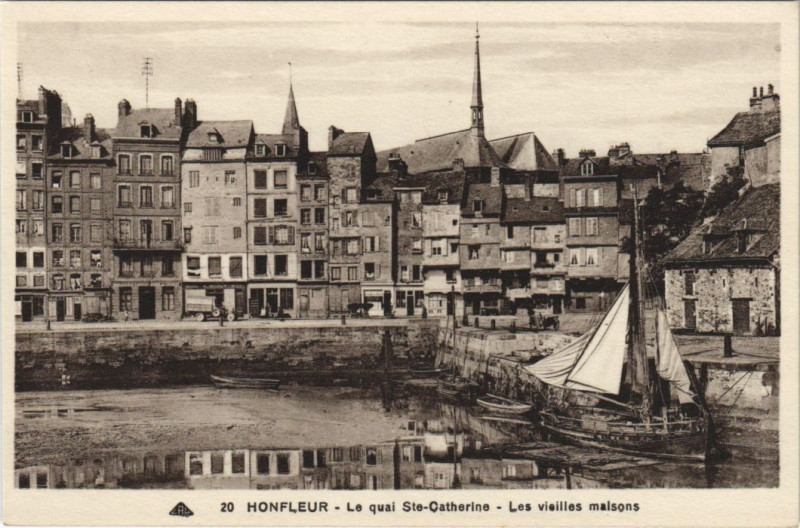 Carte postale ancienne Honfleur Quai Sainte-Catherine à Honfleur