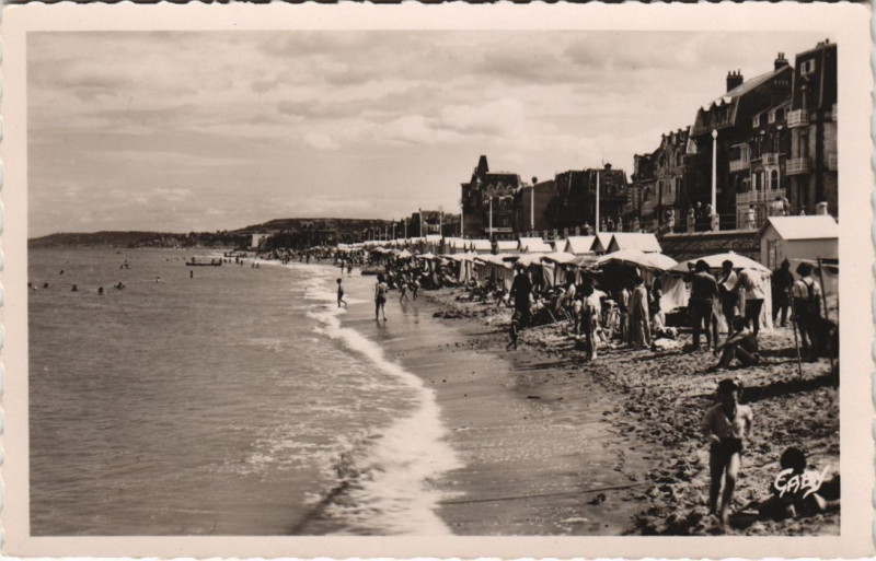 Carte postale ancienne Villers sur Mer La Plage à Villers-sur-Mer