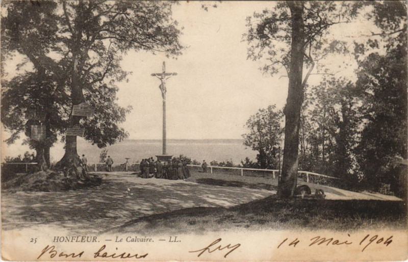 Carte postale ancienne Honfleur Le Calvaire à Honfleur