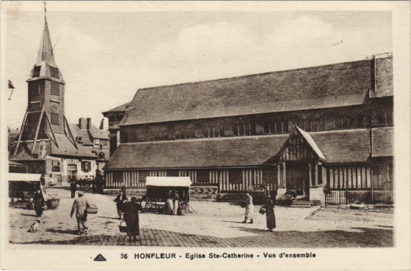 Carte postale ancienne Honfleur Eglise Sainte-Catherine , vue d'ensemble à Honfleur