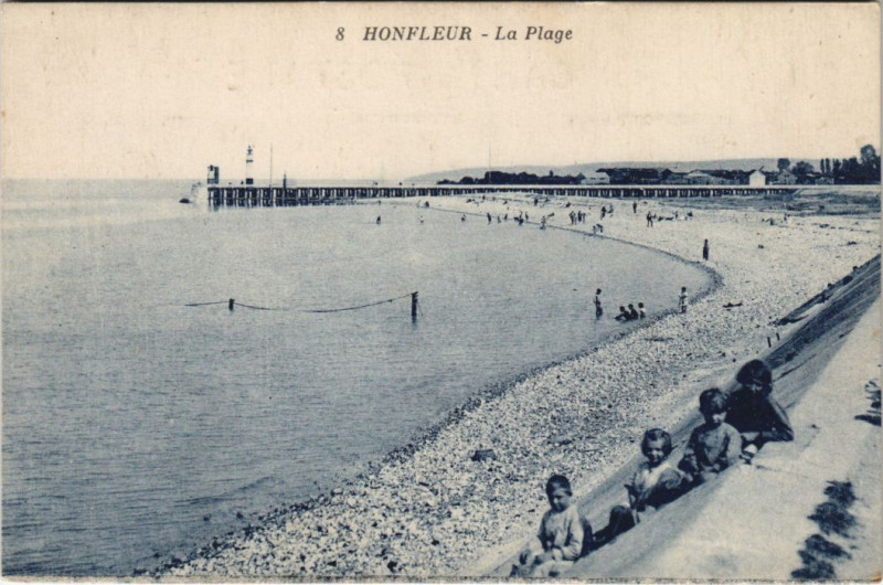 Carte postale ancienne Honfleur La Plage à Honfleur